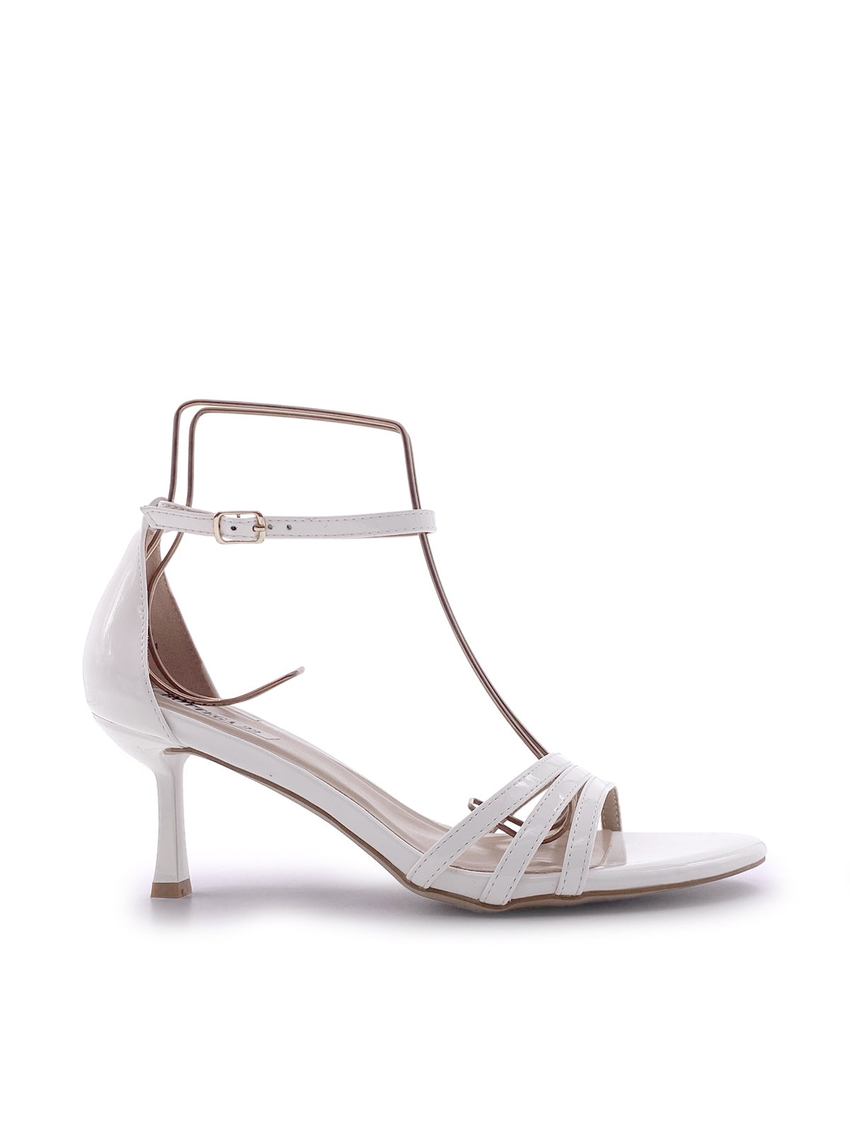 KETTY Sandali in vernice con cinturino e tacco alto